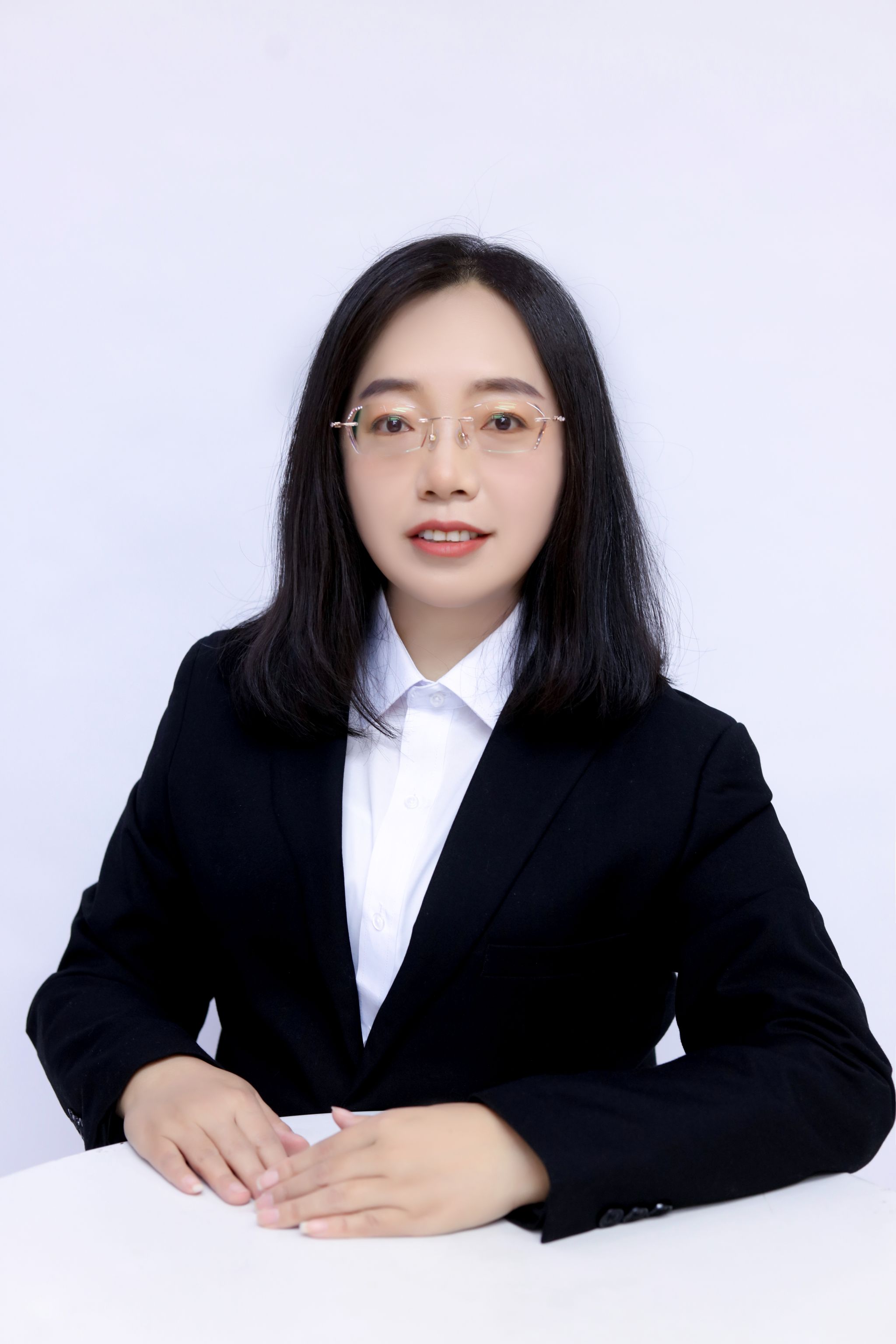 欧艳鹏个人简介