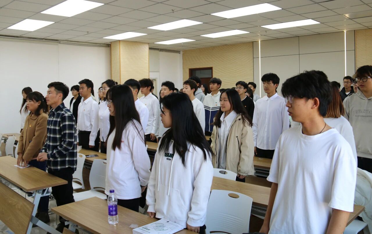 青马工程 | 计算机与信息技术学院2025年“青年马克思主义者培养工程”大学生骨干第二期培训班开班仪式暨第一讲顺利举行