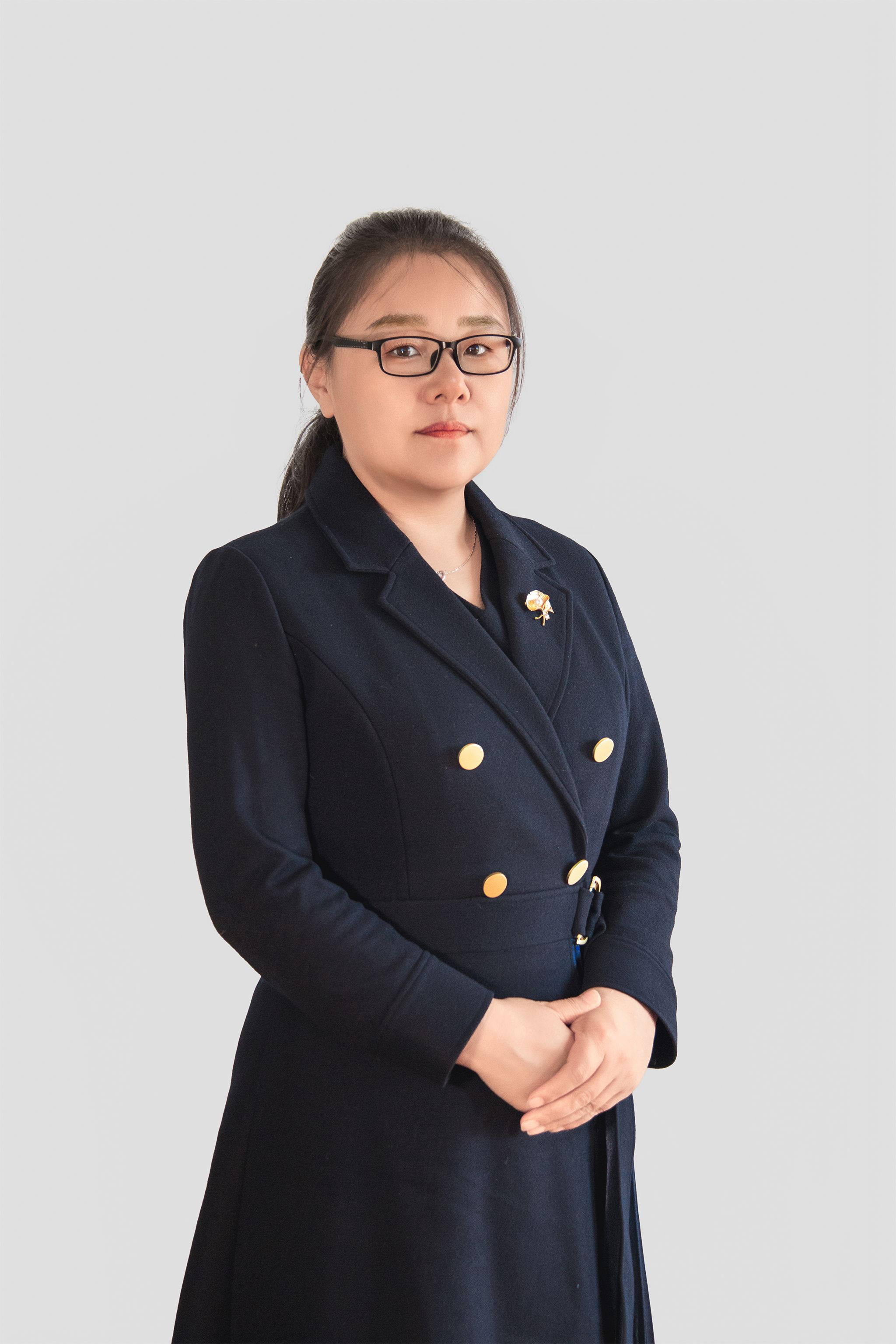 澈力木格个人简介